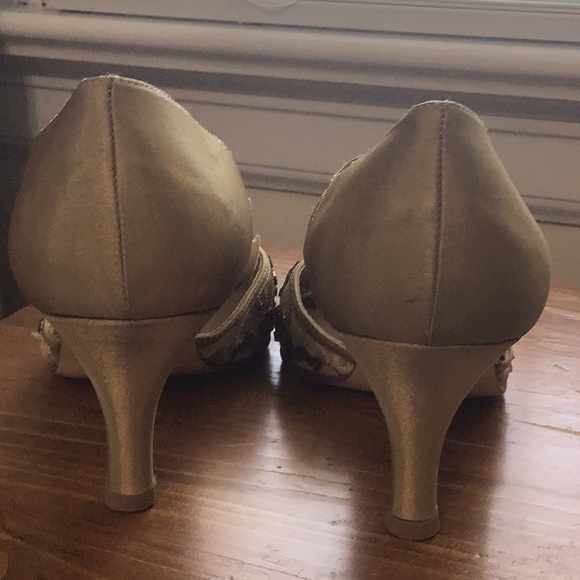 NINA SHOES - Picture 4 of 5